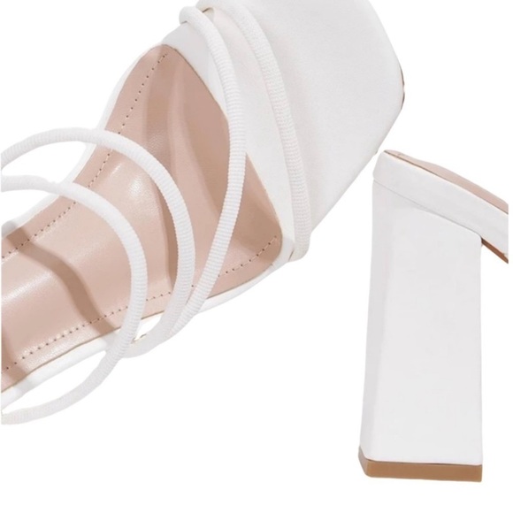 CUCCOO • White Minimalist Chunky Heeled Mule Sandals Elegant Summer Clogs Heels - Picture 5 of 5